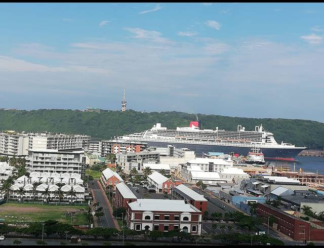 2 BEDROOM APARTMENT FOR SALE IN POINT WATERFRONT